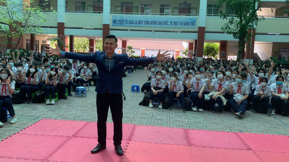 Siêu trí nhớ tiếng đào tạo tại trường trung học cơ sở Đặng Trần Côn, Tân Phú, TP. Hồ Chí Minh